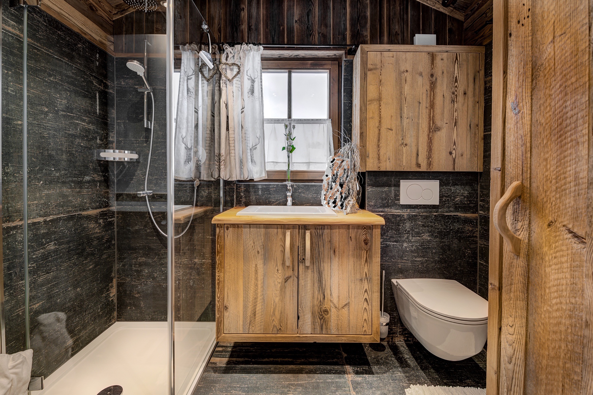 Alpin Bad mit Dusche